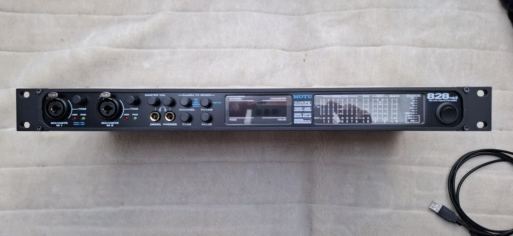 Motu 828 Mk3 Hybrid