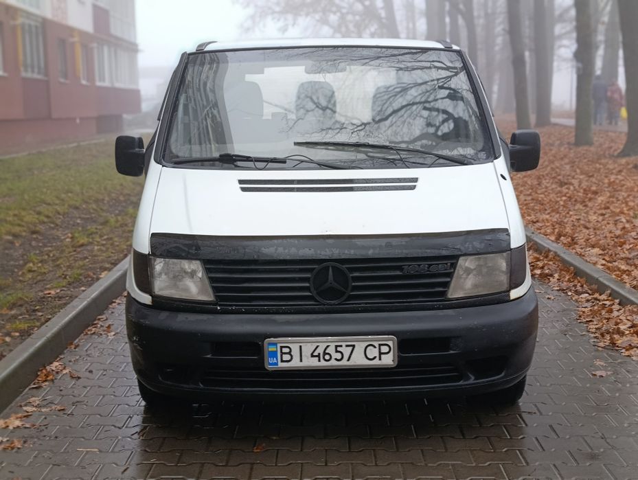 У продажу MB Vito на повному ходу