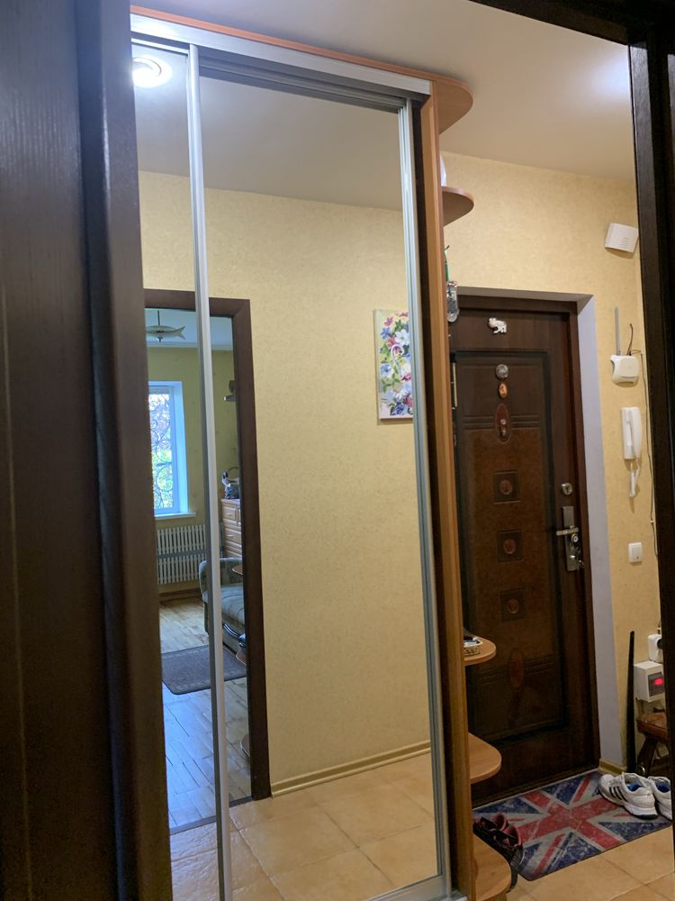 Продам 2 ком квартиру Бородинский , Великий Луг,  ул. Зеленая