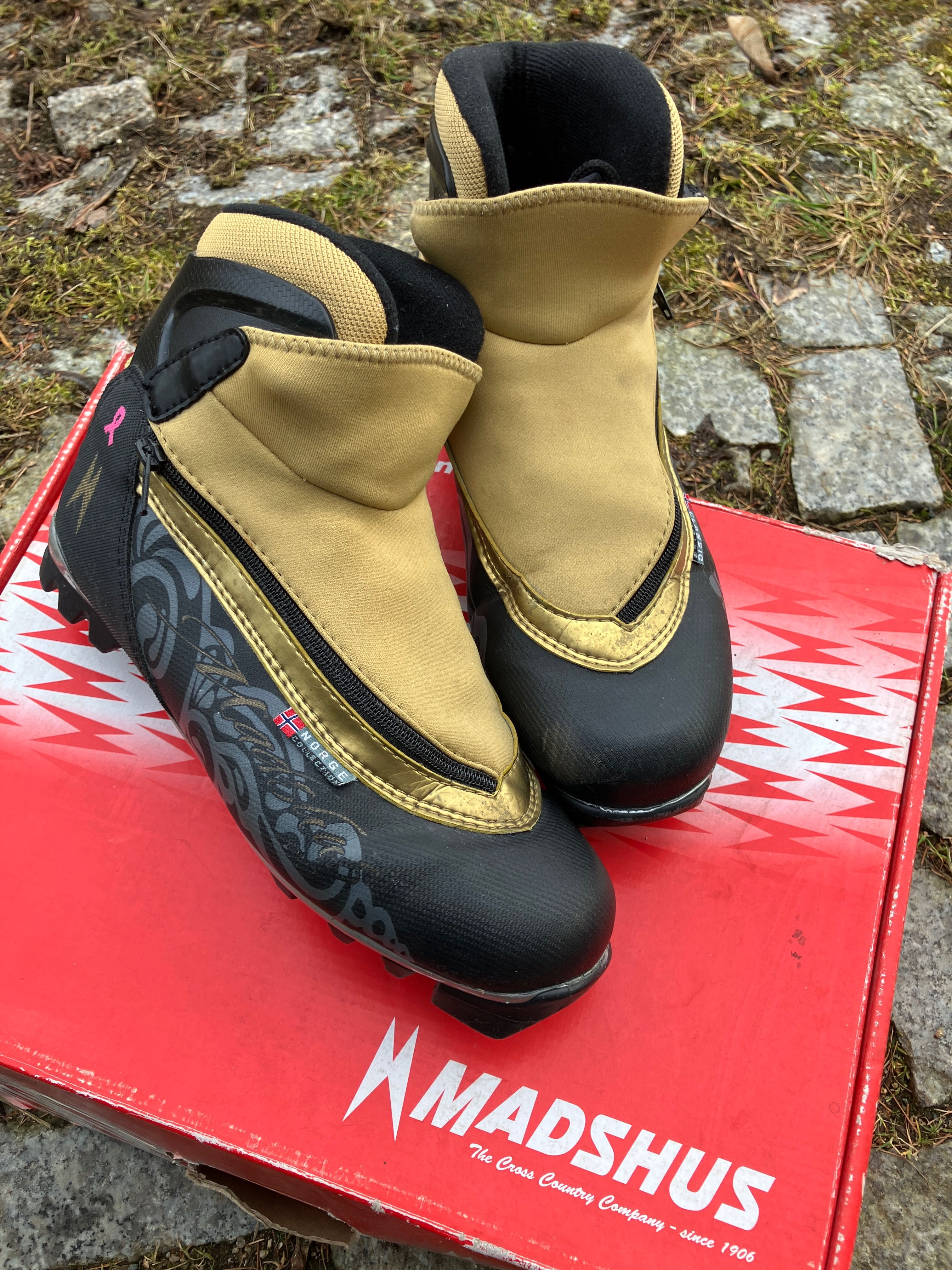 Buty damskie do nart biegowych klasyk Madshus r. 38 / 24-24,5 cm