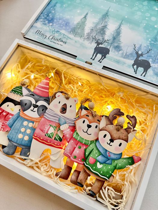 Новорічний подарунок, подарунковий набір з ялинковими іграшками