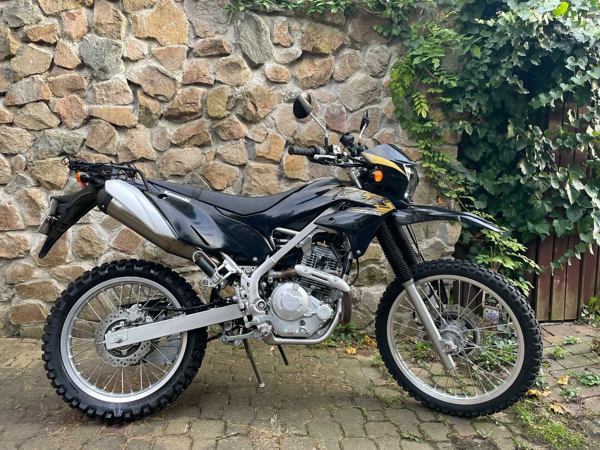 Sprzedaż Kawasaki KLX 230 (2021, 2453 km)