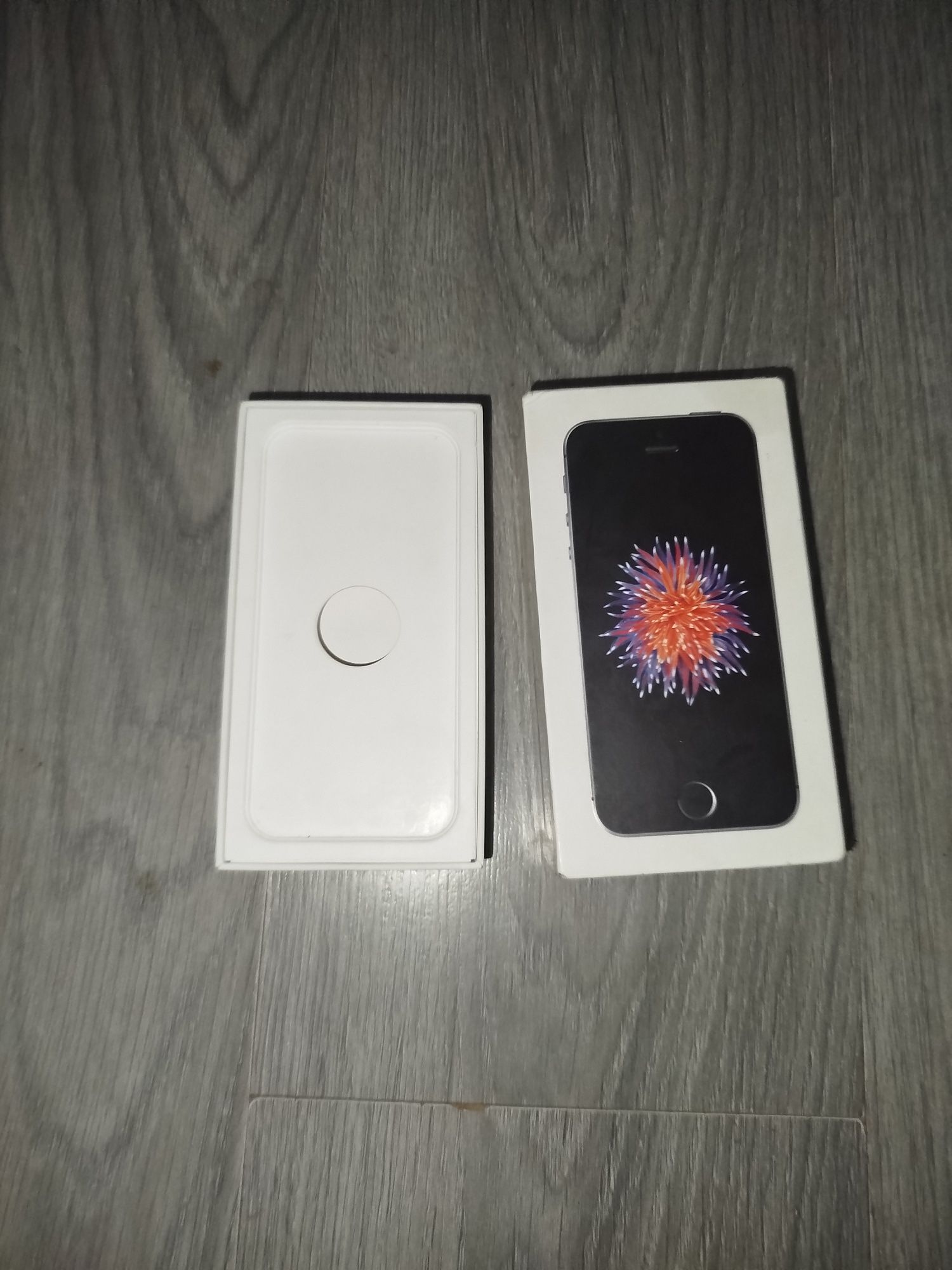 iPhone SE першого покоління заблокованний
