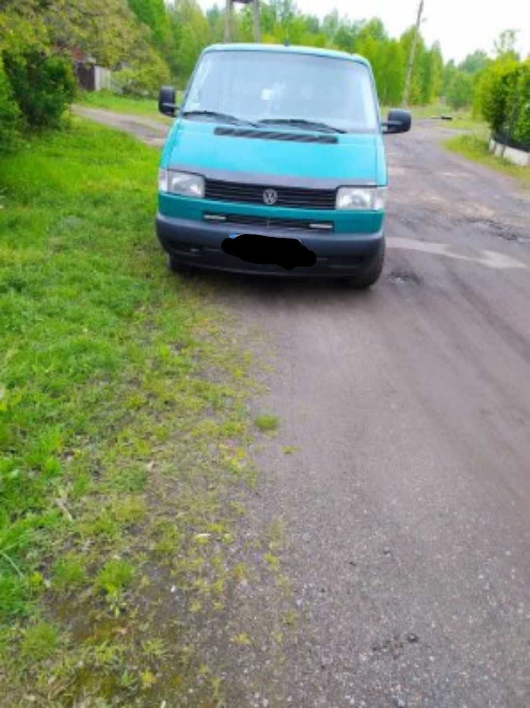 Volkswagen Transporter T4 rok 1996. 1,9 TD . 5 osobowy, zadbany