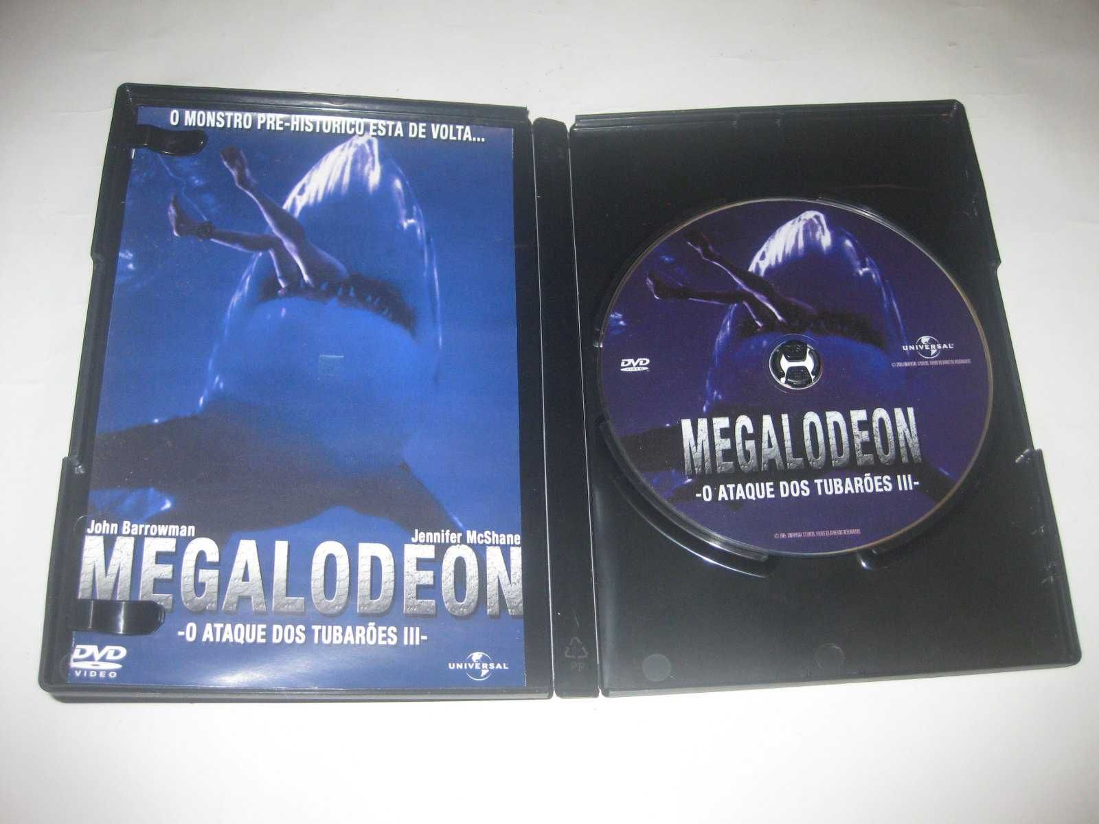 DVD "Megalodeon: O Ataque dos Tubarões III" de David Worth