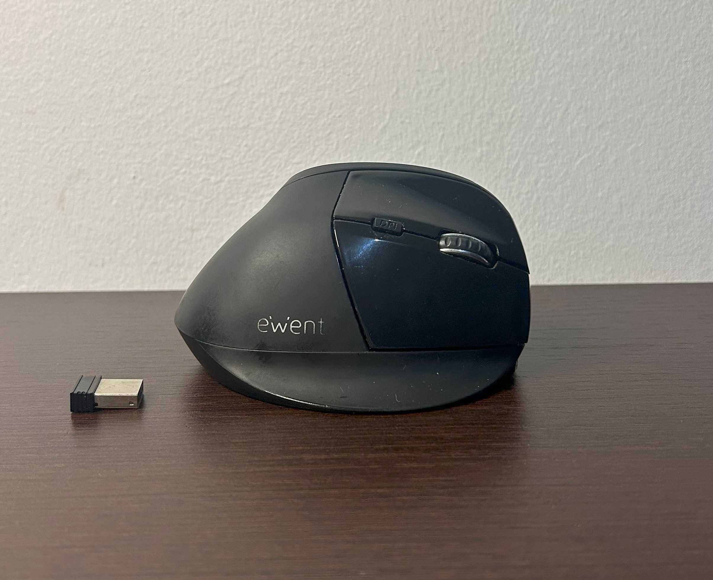 Rato wireless ergonômico preto