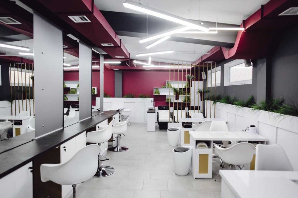 Продам салон краси в центрі Ужгорода /готовий діючий бізнес/