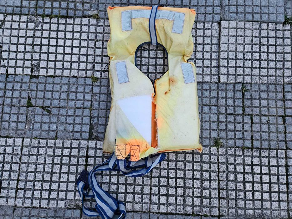 3 Coletes Salva Vidas usados