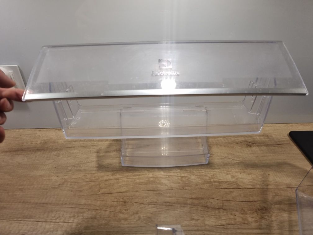 Półki lodówki Electrolux ENN3054EOW