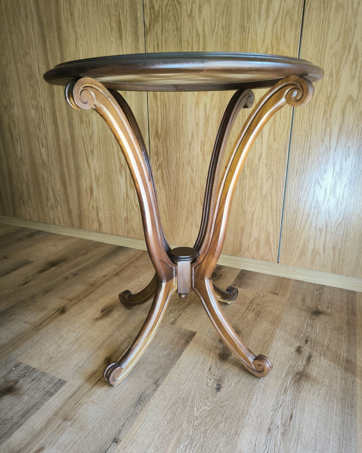 Mesa de chá antiga