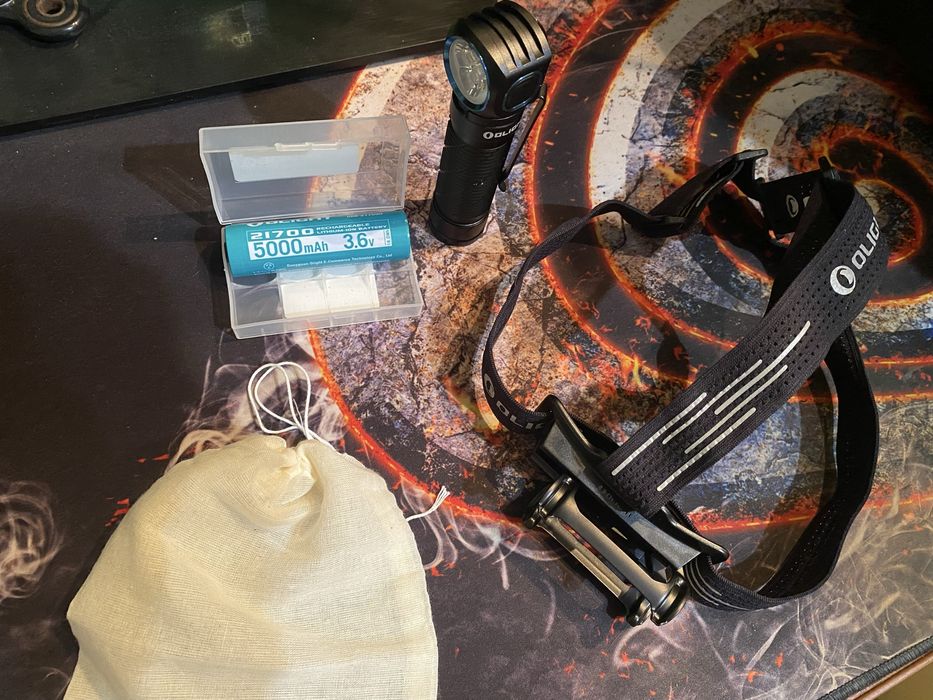 Olight Perun 3 + батарейка Olight 5000 mah та станція Videx Ut201