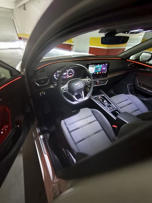 SEAT Leon ST 1.4 e-Hybrid Excellence - IVA DEDUTÍVEL