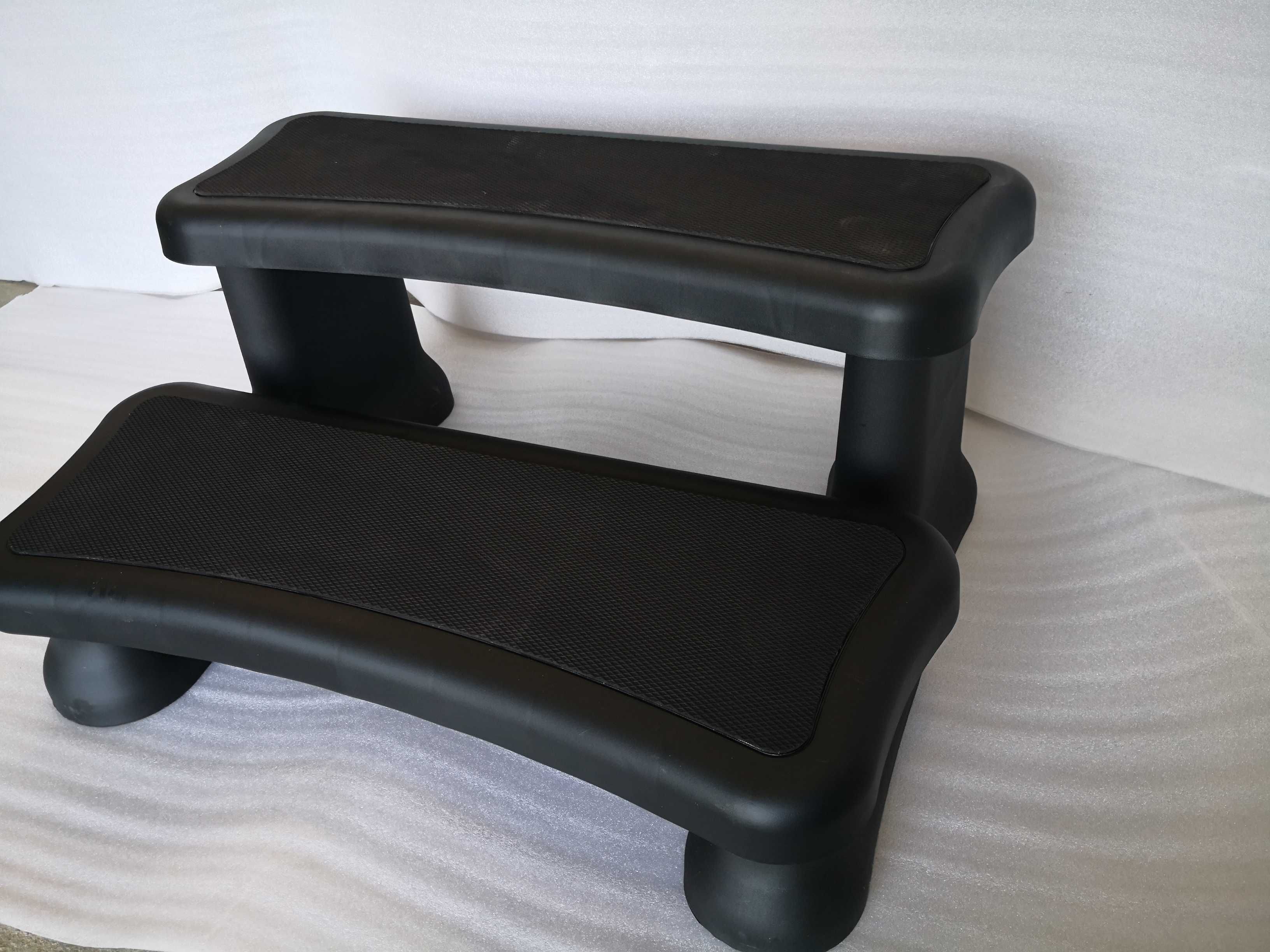 Schodki schody do jacuzzi 90x65x42