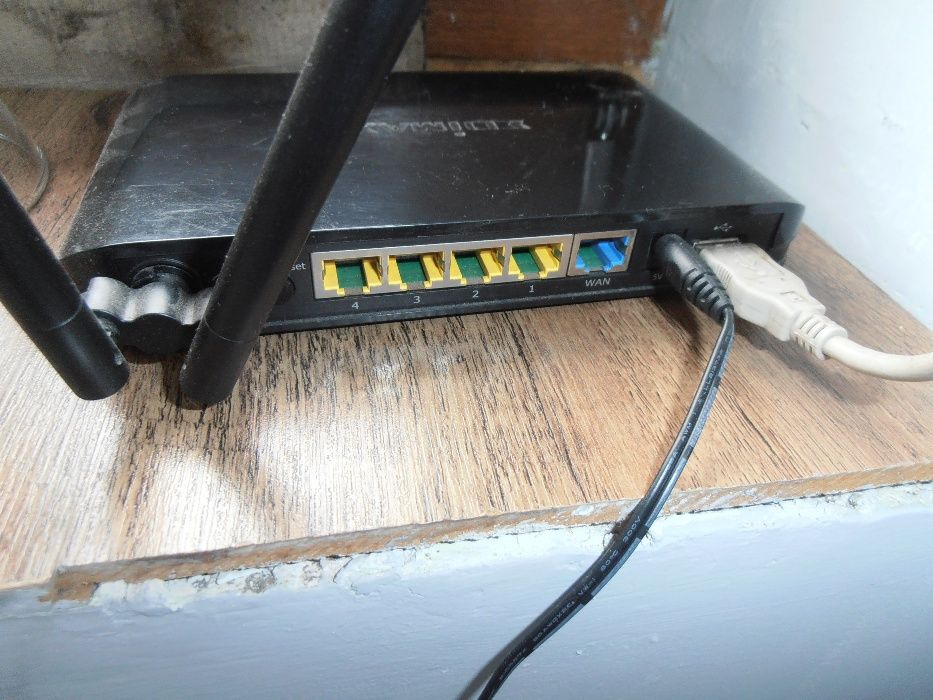Router Edimax LT-6408 N (internet LTE)