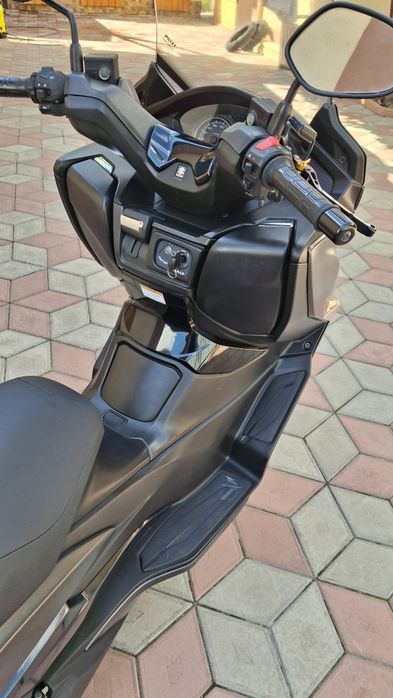 Suzuki Burgman 400 2018