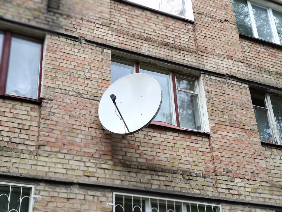 Спутниковая тарелка