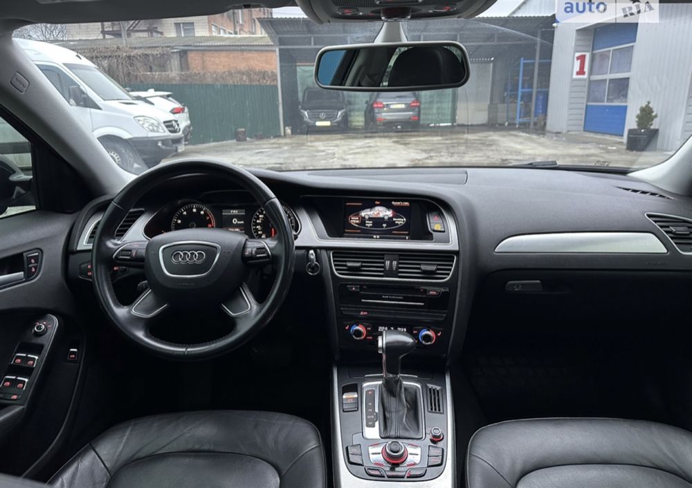 Audi a4 2015.
