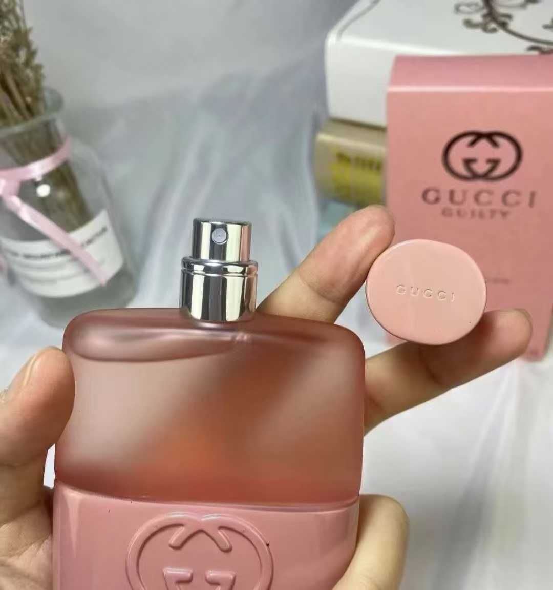 Perfumy LOVE EDITION Różowy flakon dla kobiet 90ml