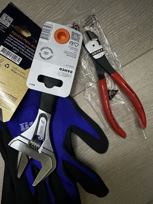 Кусачки Knipex и ключь