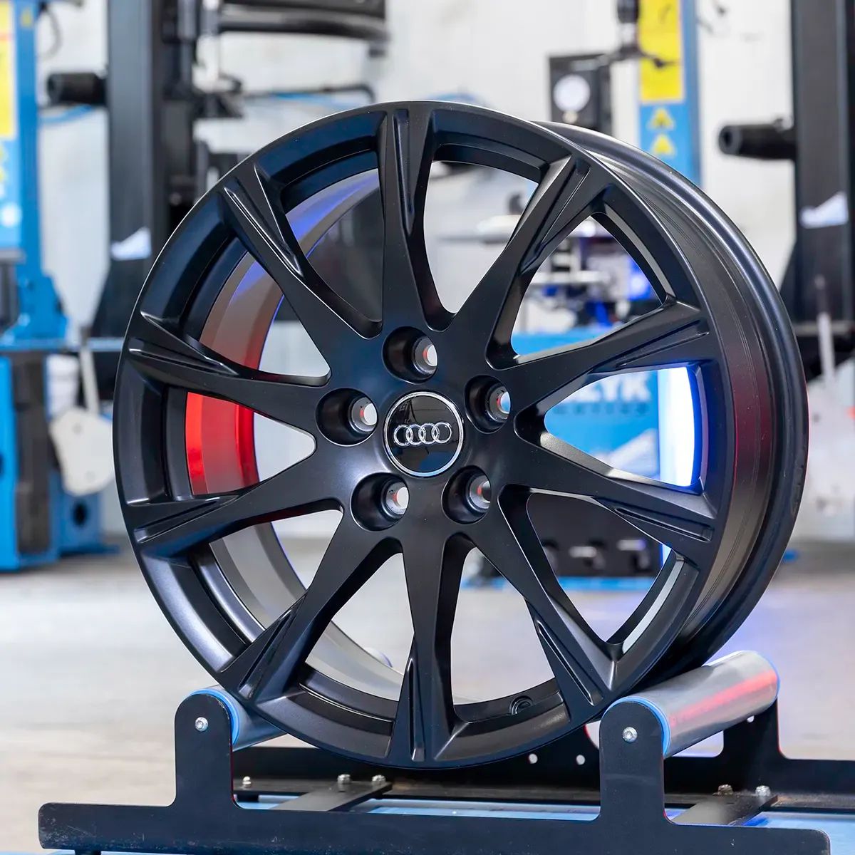 NOWE Oryginalne Felgi Audi 17 A3 A4 A6 A8 Q3 Q5 TT