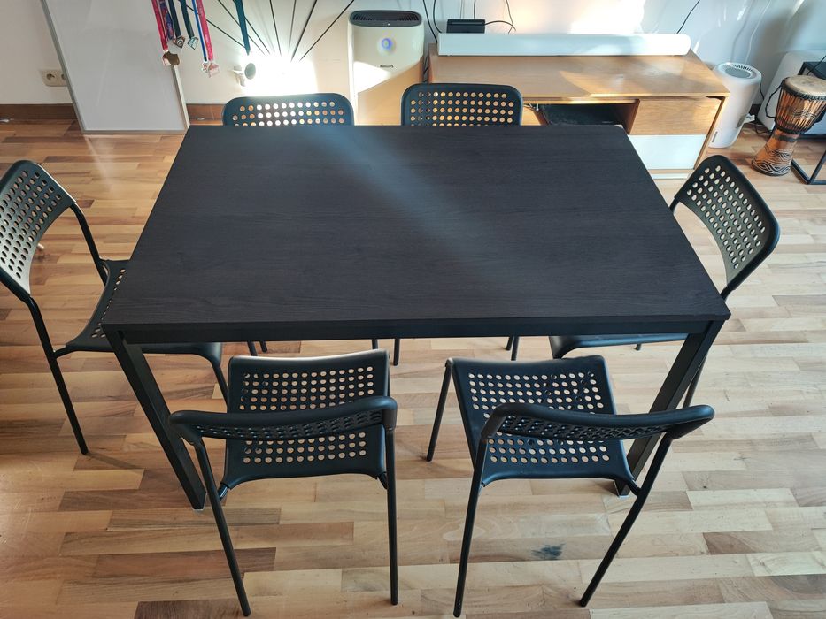 Rozkładany stół Ikea + 6 krzeseł
