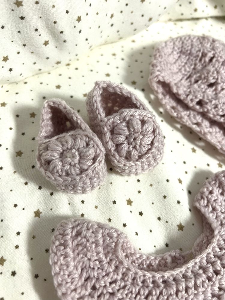 Szydełkowa Sukienka czapeczka i buciki dla dziewczynki r. 56 handmade
