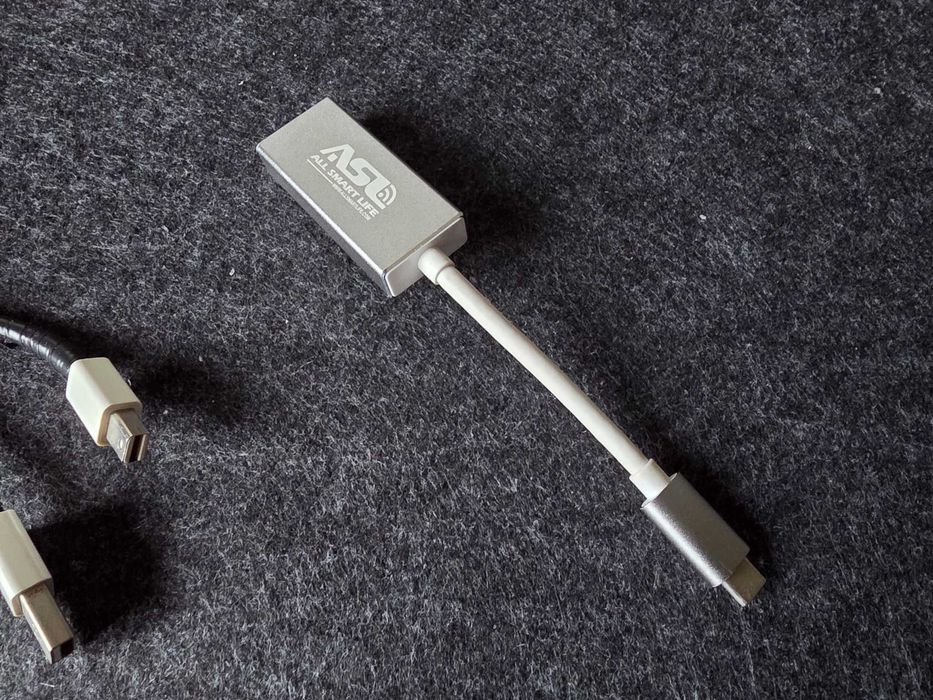 Apple 27 Thunderbolt Display com Caixa de transporte