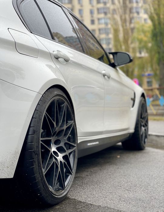 Bmw 666m m2 m3 m4 f80 f82 f87 оригінальні диски з резиною