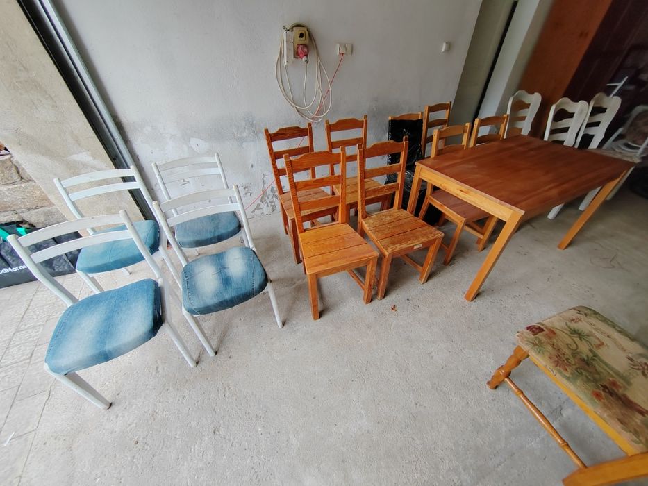 Krzesła, zestaw do jadalni