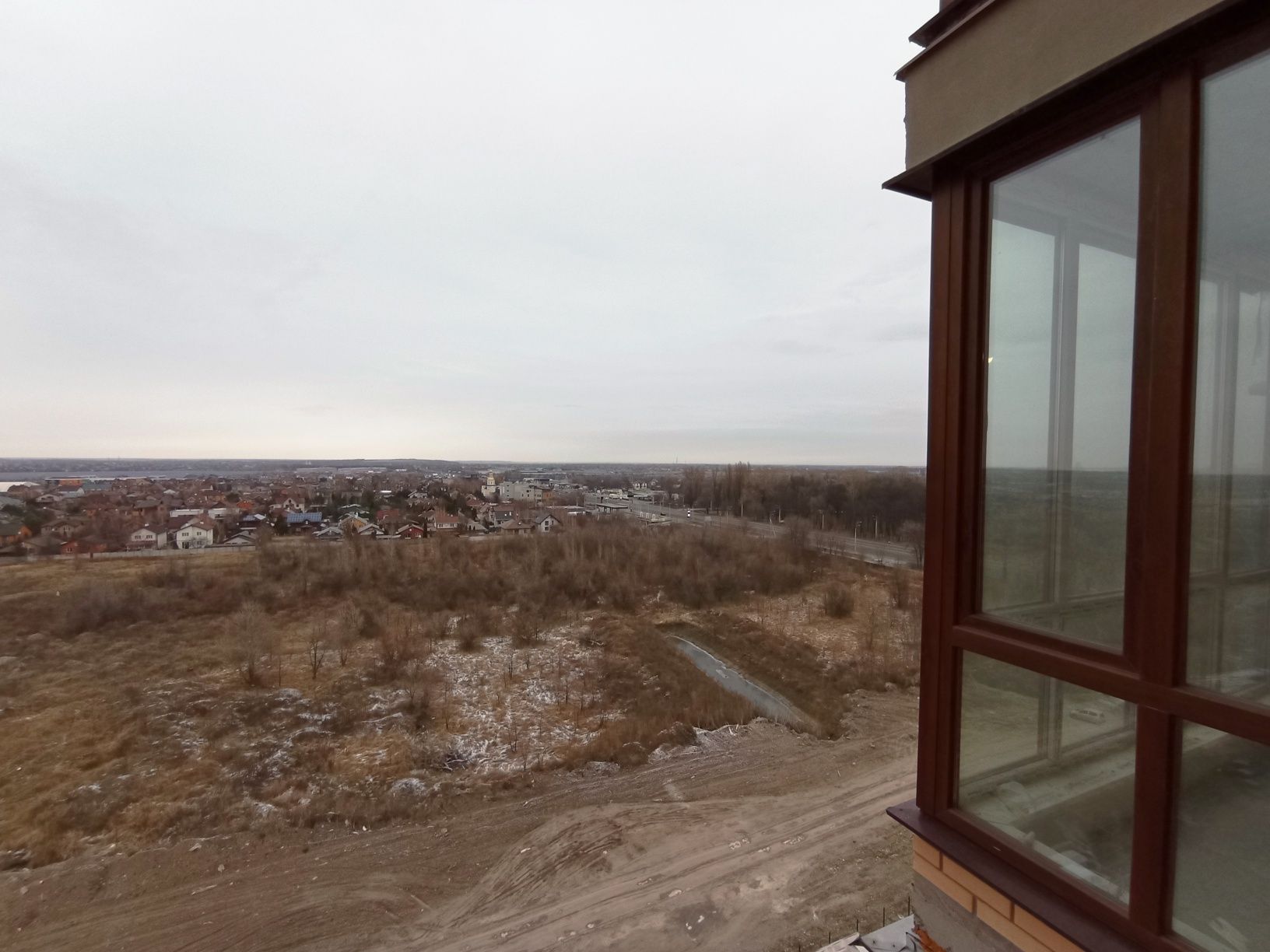 Продам квартиру Слрбожанское  в ЖК Брама,под отделку