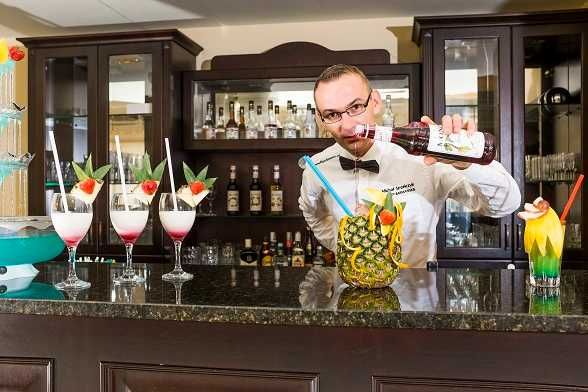 Barman na wesele - pokazy barmańskie