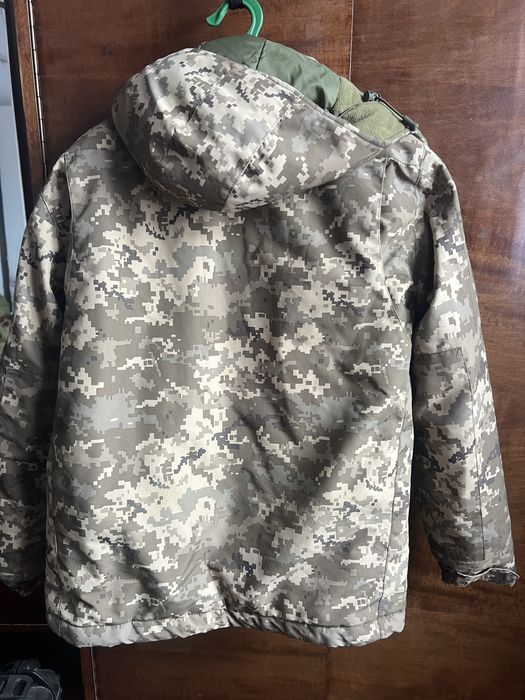 Бушлати нові 2 шт ( зима)