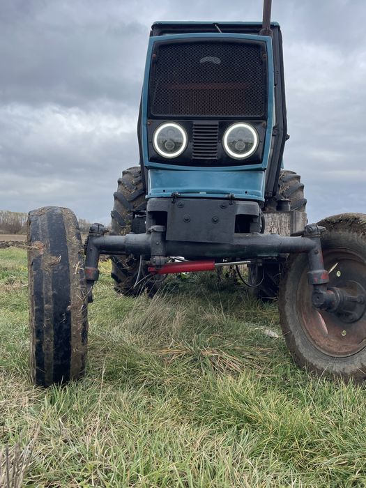 Юмз 6 КЛ екскаватор