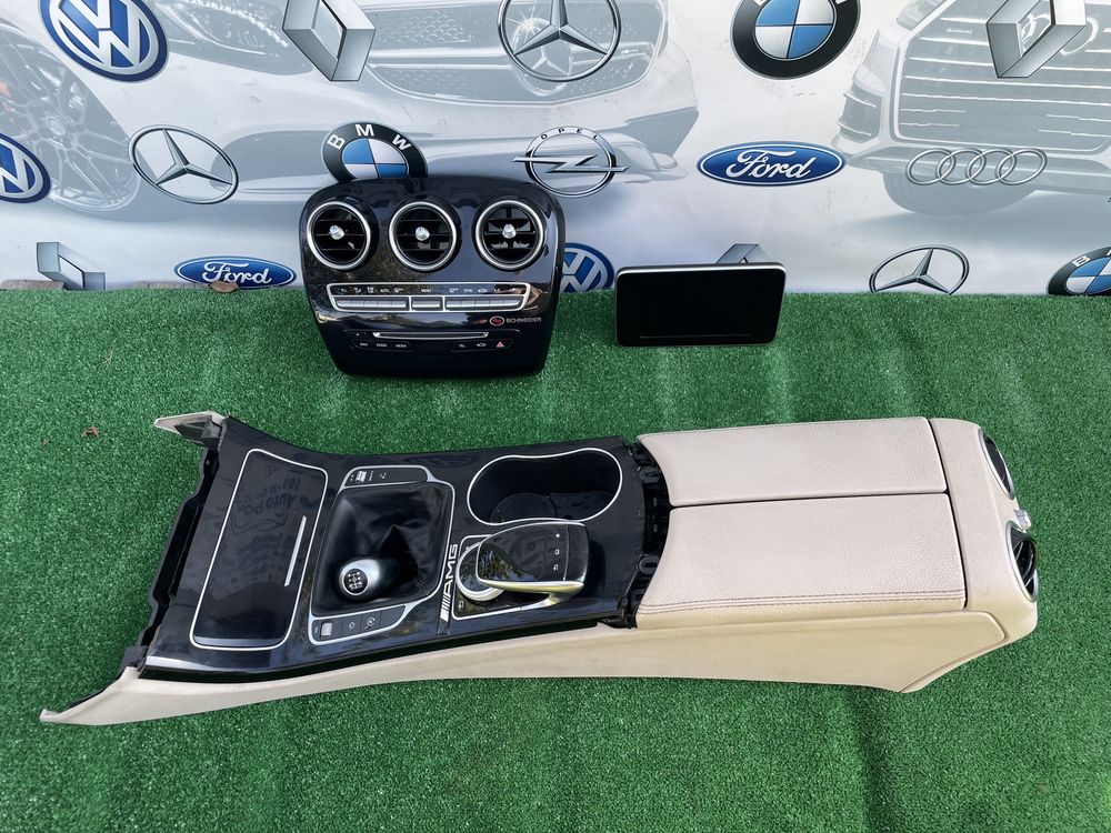 Центральная консоль W205 магнитола климан Mercedes C220 C320