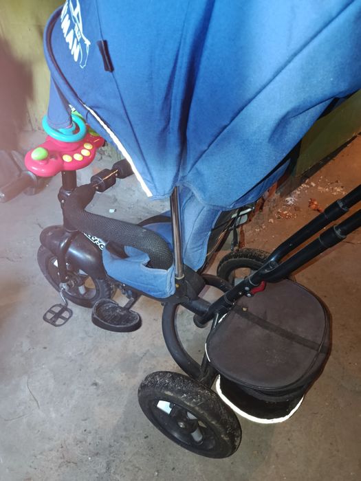 Дитячий велосипед-коляска ,з батьківською ручкою