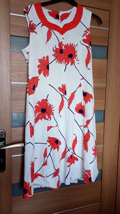 Sukienka vintage rozmiar 44