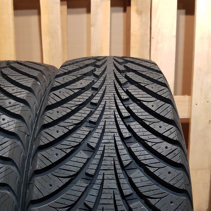 Sava Eskimo Stud 215/55/16 НОВІ Шини Зимові (2шт) з Європи б/в Р16