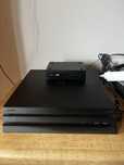 Sprzedam PlayStation 4 Pro + Gogle VR + Kontrolery + 16 gier