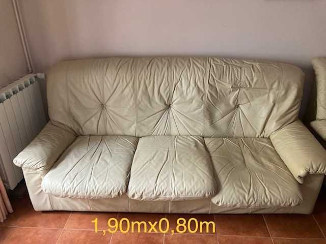 Sofa em pele 3 lugares, cor creme, Château d'Ax.