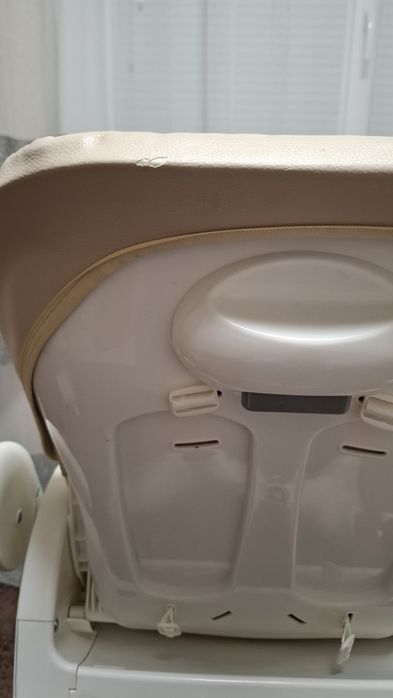 Стільчик для годування Carrello Stella Light Beige, годувальне крісло