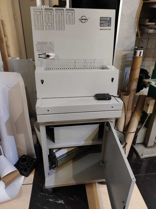 Брошуровка електрична поліграфічна Fellowes Megastar Lamirel