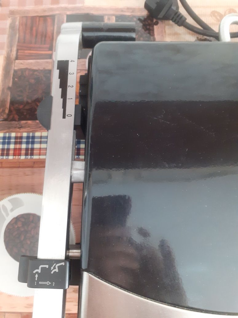 ЕлектрогрильGRUNDIG