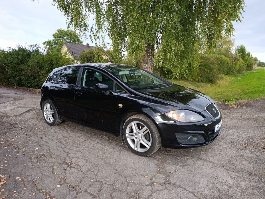Seat Leon 2012 rok lift ksenon nawigacja zamiana super stan
