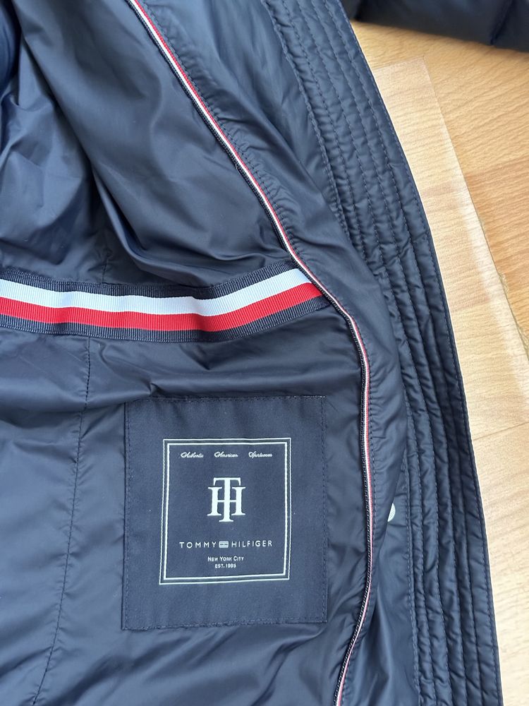 Куртка пуховик Tommy Hilfiger xs розмір