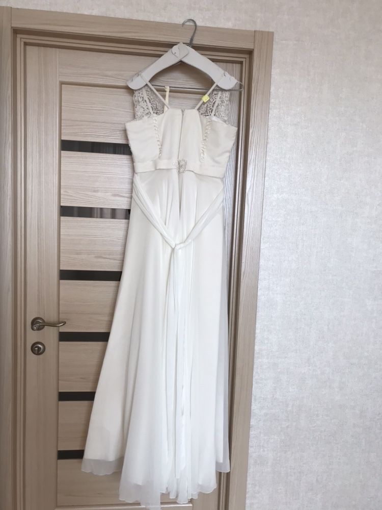 Продам дешево весільне плаття