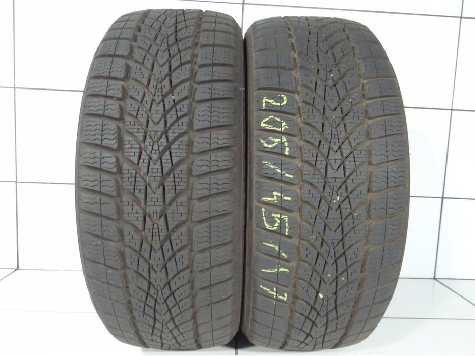 Opony zimowe 205/45R17 88V Dunlop