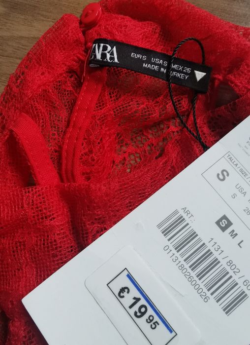Koronkowy top Zara roz. S (19 euro)