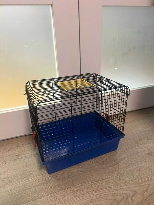 продам большую  клетку 29,5х22,5х33,5 для хомяка б/у на Тополь-2