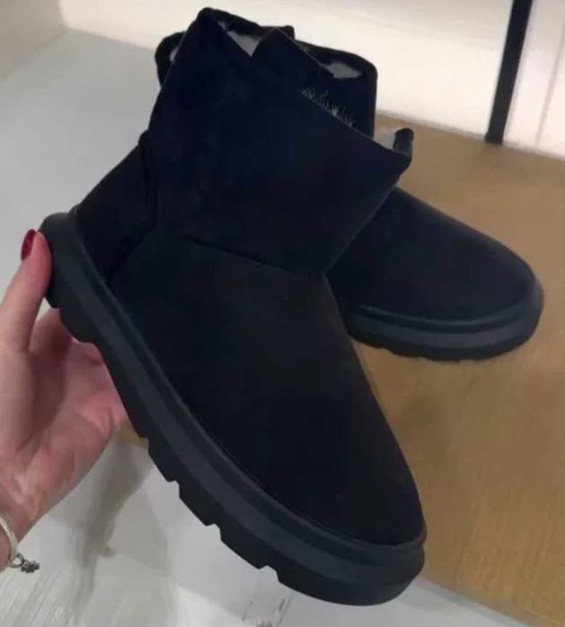 теплі зимові сапоги Zara ботинки на хутрі зара