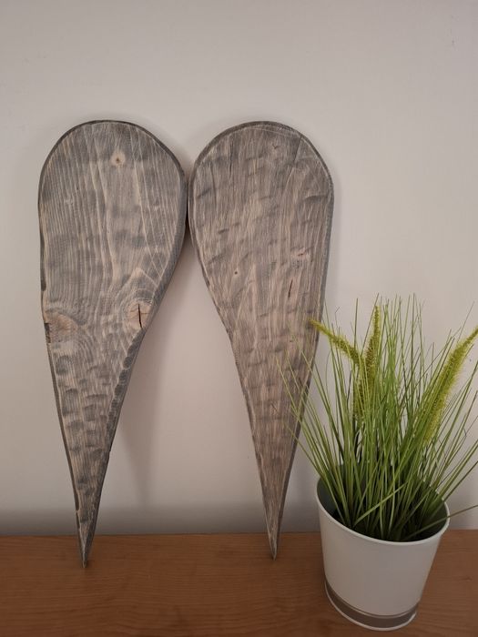 Drewniane skrzydła anioła